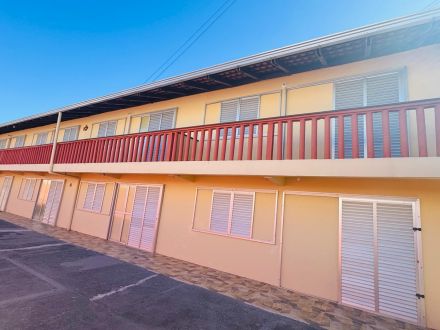 AP0045 - EXCELENTE APARTAMENTO QUADRA MAR, PRAIA GRANDE - ESTUDA VEÍCULO, FINANCIAMENTO